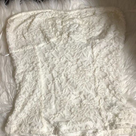 Bebe strapless lace top NWT - Picture 1 of 3